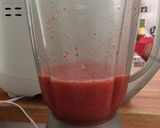 Foto del paso 1 de la receta: Helado de frutilla a la crema