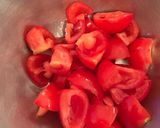 A picture of step 3 of 🍝 Easy pasta with clams & fresh tomato.