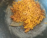 લીલી હળદર વટાણા અને ગાજર નું શાક (Lili Haldar Vatana Gajar Shak Recipe In Gujarati) રેસીપી સ્ટેપ2ફોટો