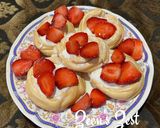 A picture of step 6 of Mini Pavlovas.