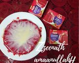 A picture of step 3 of Strawberry Jelly Cake with Condensed Milk.
