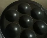 A picture of step 3 of Rava appam.