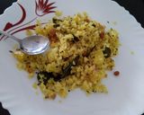 A picture of step 3 of Yellow poha.