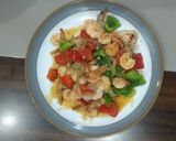 Foto langkah ke 6 dari resep Tumis Udang Mentega Cah Paprika.