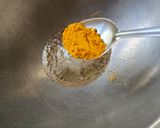 A picture of step 2 of Raw Papaya Sambharo.