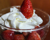 Foto del paso 3 de la receta: Postre con frutillas