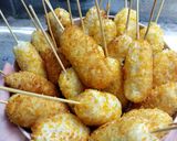 Foto langkah ke 8 dari resep Corndog anti gagal.