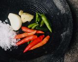 Foto langkah ke 1 dari resep Sambal tempe kemangi.
