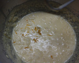 Foto langkah ke 3 dari resep Fruits Pastry Cake with Creamy Vanilla Sauce.