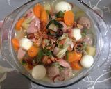 Foto langkah ke 3 dari resep Sayur Sop Telur Puyuh .