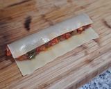 Foto del paso 7 de la receta: Canelones de pisto con bacalao gratinados con lactonesa de mostaza con miel