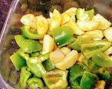 A picture of step 1 of Kasundi Capsicum.