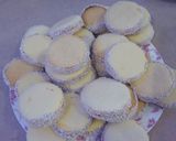 Foto del paso 6 de la receta: Alfajores de maicena súper deliciosos ♥️♥️