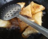 A picture of step 3 of Vegetable samosa.