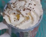 A picture of step 4 of Milk coffee with whipping cream.
