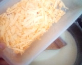Foto del paso 7 de la receta: Bondiola rellena con pasas uva zanahoria bacon con sals queso