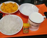 A picture of step 1 of Mango China grass pudding.