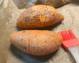 Lazacfasírt sajttal és kölessel hasselback édesburgonyával recept fázis 2 fotója