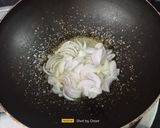 A picture of step 4 of Thai Green Curry Noodles.