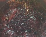 A picture of step 4 of Redcurrant Jam.
