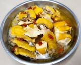 A picture of step 4 of Organic Yellow Skin Salted Chicken.