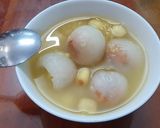 Hình bước làm 4 của món Chè hạt sen vải đậu xanh
