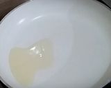 A picture of step 1 of Chicken Samosa.
