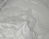 A picture of step 5 of Vanilla creamy cake.