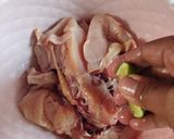 Foto langkah ke 1 dari resep Ayam Kecap Bawang Bombay.