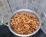 Foto langkah ke 2 dari resep Kacang tanah rebus.