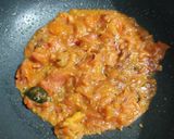 A picture of step 3 of Baingan and Aloo fry.