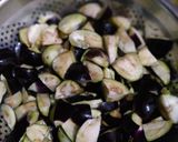 जीरे वाले बैंगन आलू (Jeere wale baingan aloo recipe in hindi) रेसिपी चरण 1 फोटो