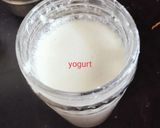 A picture of step 1 of Walnut mango Lassi.
