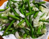 Hình bước làm 3 của món Măng tây xào bắp cải