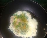 Foto langkah ke 4 dari resep Telur Dadar Bayam Wortel Bakso (149).