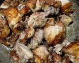 A picture of step 2 of Masala dahi chicken.