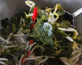Foto langkah ke 4 dari resep Sayur Bening katuk pedas.