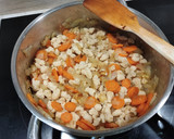 Foto del paso 3 de la receta: Guiso de soja texturizada con mango y curry