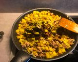 Mediterrane Kartoffel-Hack-Pfanne Rezeptschritt 4 Foto