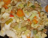 Foto langkah ke 3 dari resep Capcay Sayur Baso Simpel.