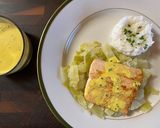 Une image de l'étape 7 de Truite, embeurrée de chou, riz et sauce safranée au vin blanc.