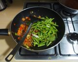 Foto langkah ke 4 dari resep Orak-arik tumis buncis.
