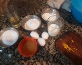 Foto del paso 1 de la receta: Esponjoso bizcochuelo de naranja!!🍊