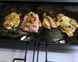 Foto del paso 8 de la receta: Pechugas a la pizza en plancheta
