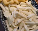Rozmaringos csirkemell- vajas petrezselymes burgonyával és körtével recept fázis 2 fotója