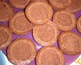 Túrós krémmel töltött kakaós kosárkák muffinsütőben sütve recept fázis 3 fotója