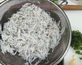魩仔魚炒花生的食譜步驟1照片