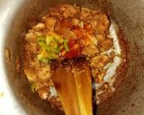 A picture of step 7 of Chicken stuffed Rooti farmajoo in pateela.