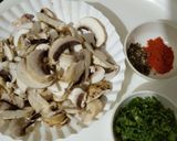 A picture of step 1 of Veggie_mushroom salad.