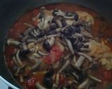 Foto del passaggio 4 della ricetta Sovracosce di pollo in umido
